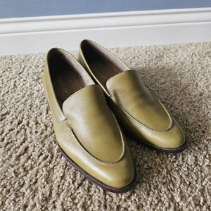 Aerosoles Women East Side Loafers in Olive Green Leather SZ 10.5